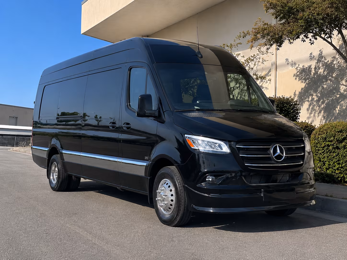 Garden Grove Airport Shuttle & Transportation party bus exterior