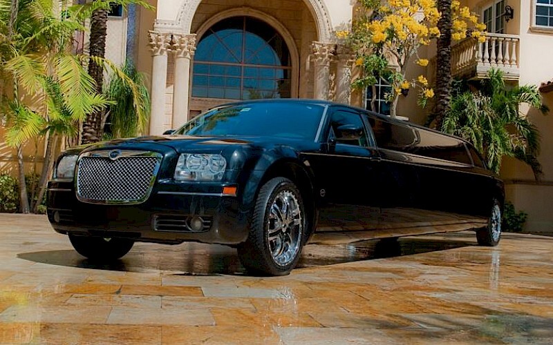 Garden Grove Black Chrysler Limo